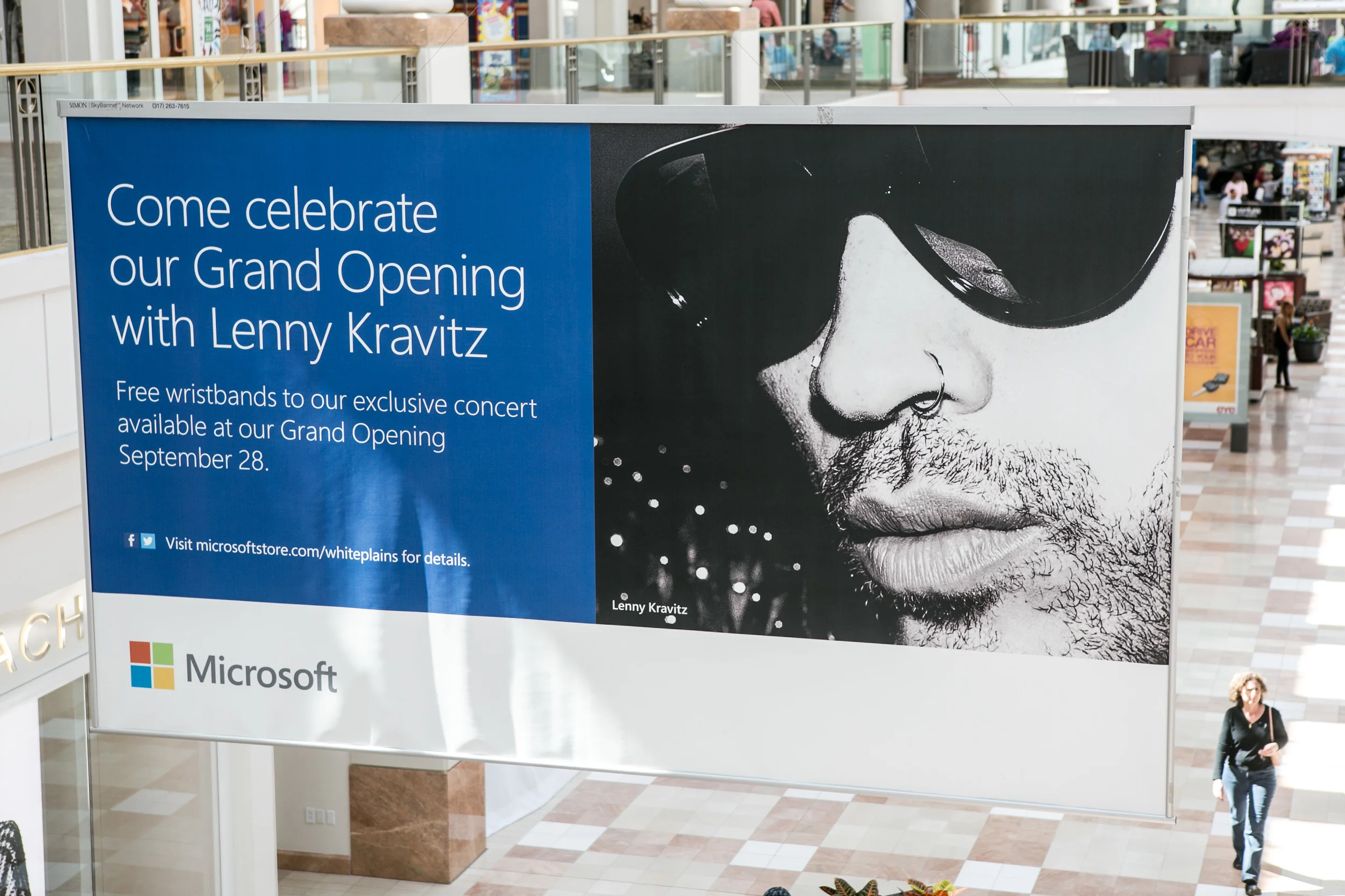 Grand Opening signage