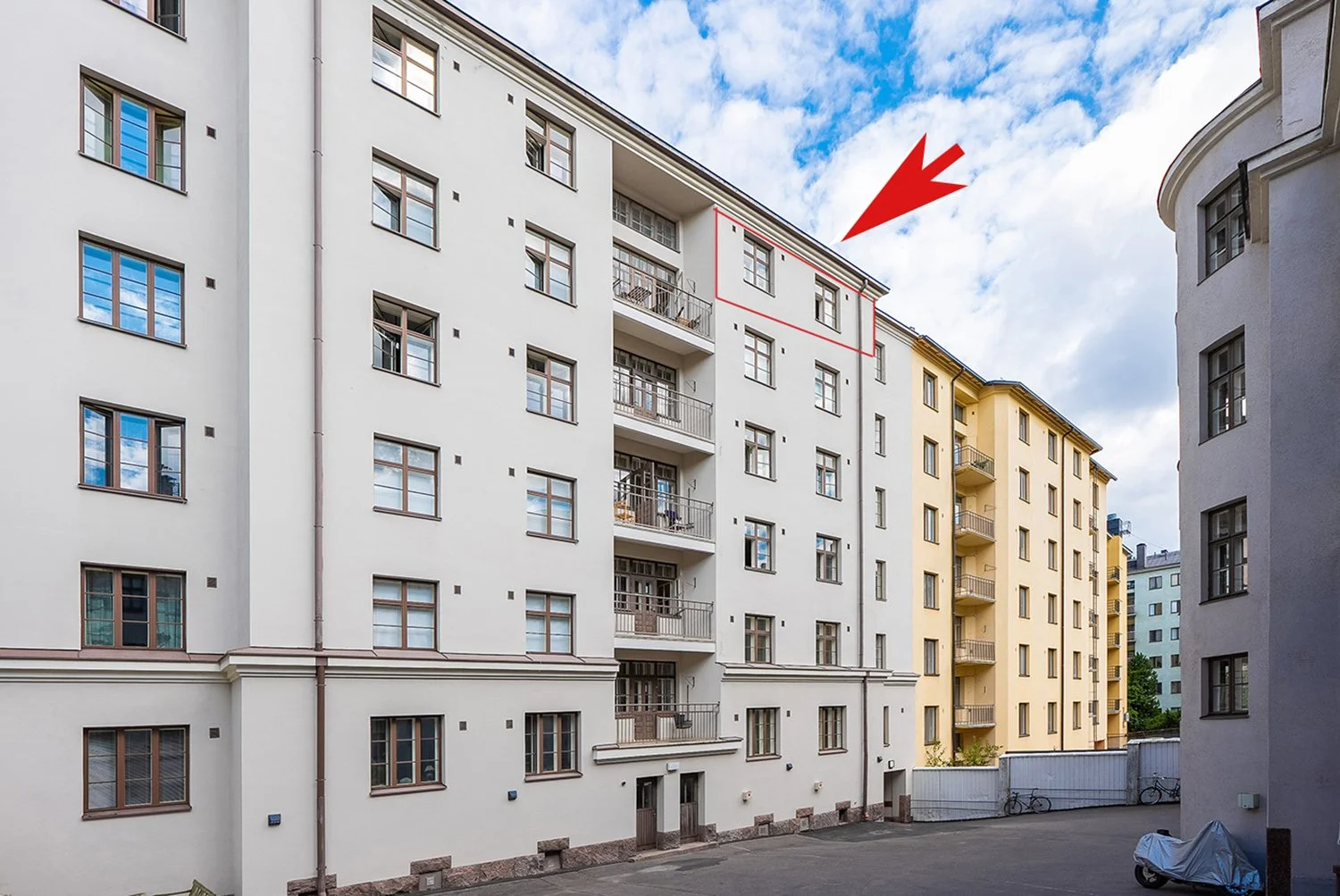 aleksisKivenk26_julkis-sisa_nuoli.jpg