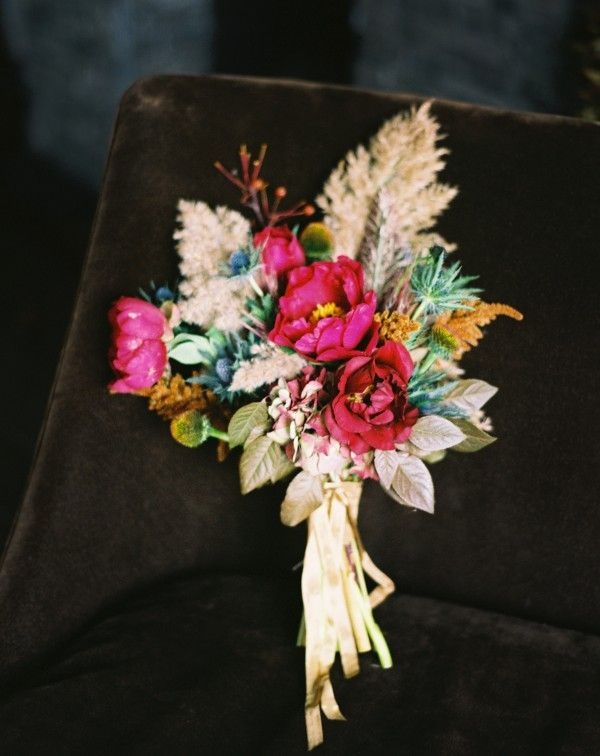Vibrant bouquet by Leo Patrone via Inspired by This