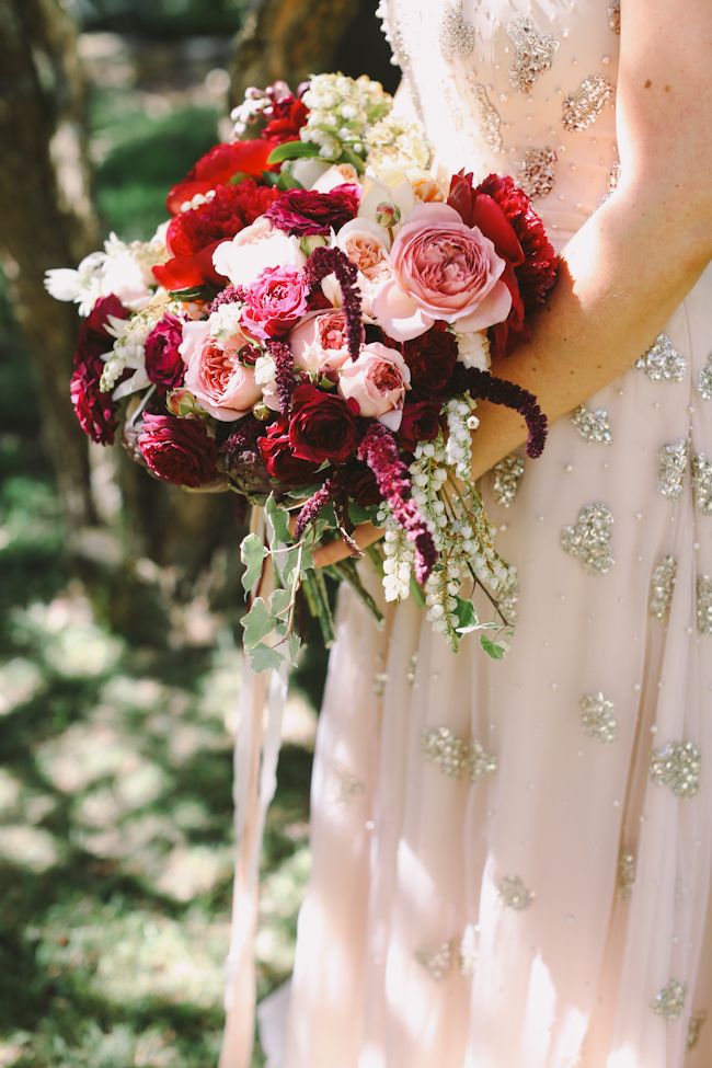 Jardine Botanic Floral Styling bouquet from Lara Hotz via Green Wedding Shoes