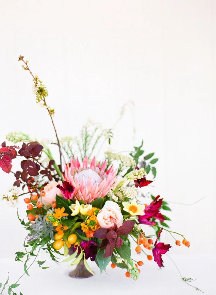 Posies centerpiece by Stancy Higley via Lauren Kelp
