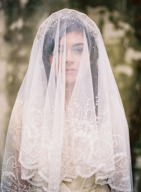 Vintage veil from Joy Thigpen via Once Wed