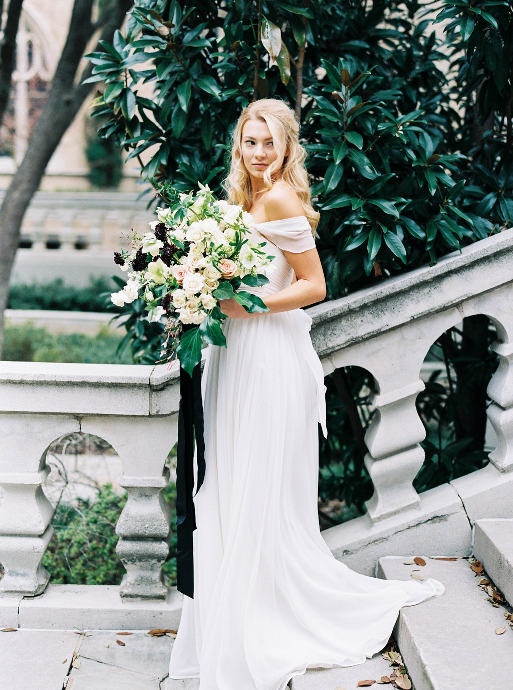 Organic Black & White Wedding Inspiration - Lindsey Brunk