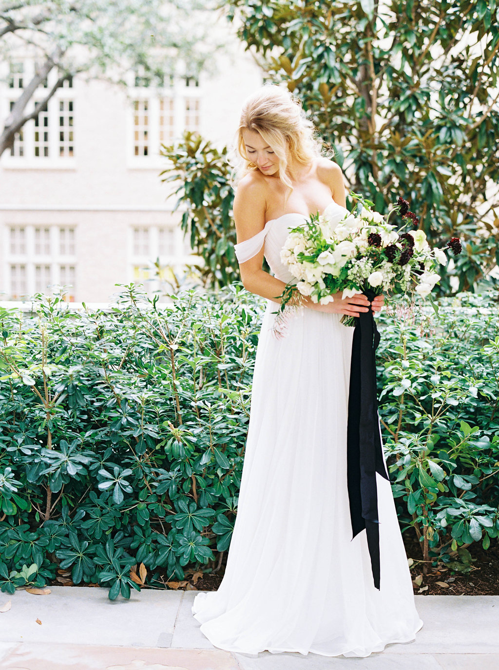 Organic Black & White Wedding Inspiration - Lindsey Brunk