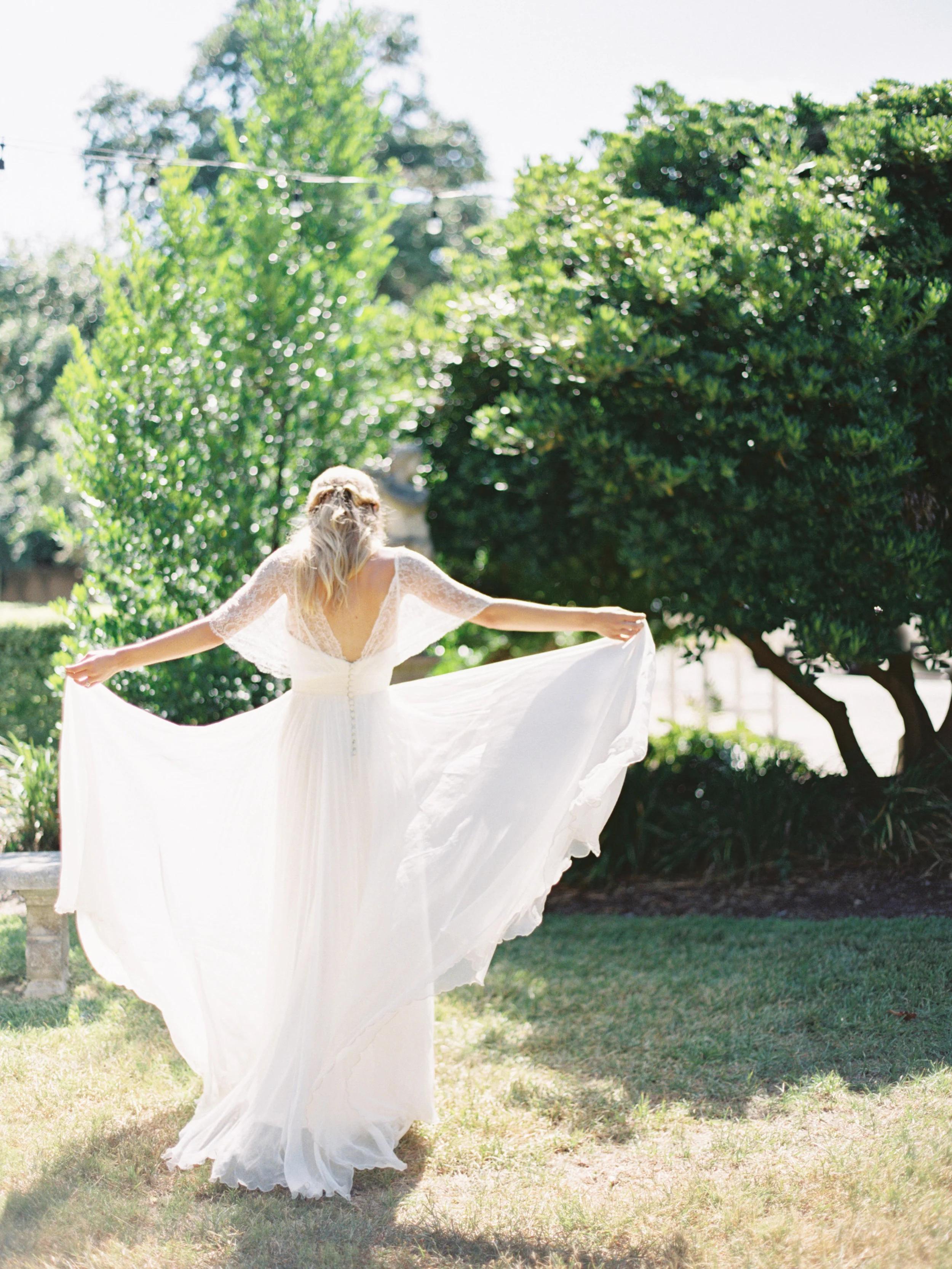 Delicate Fall Brides - Lindsey Brunk