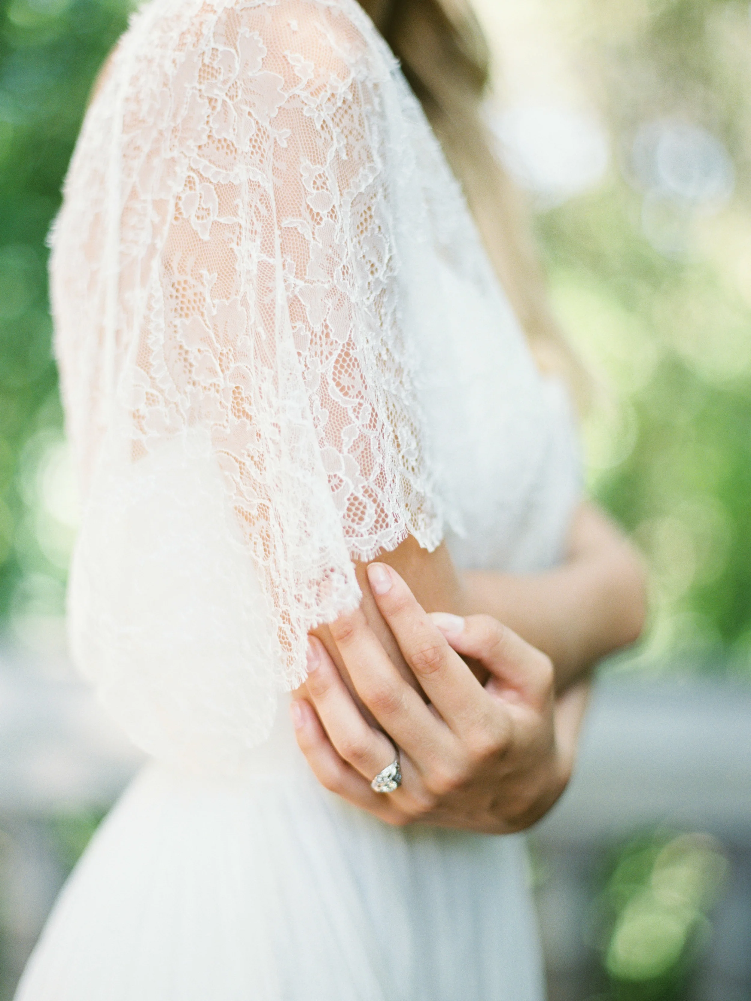 Delicate Fall Brides - Lindsey Brunk