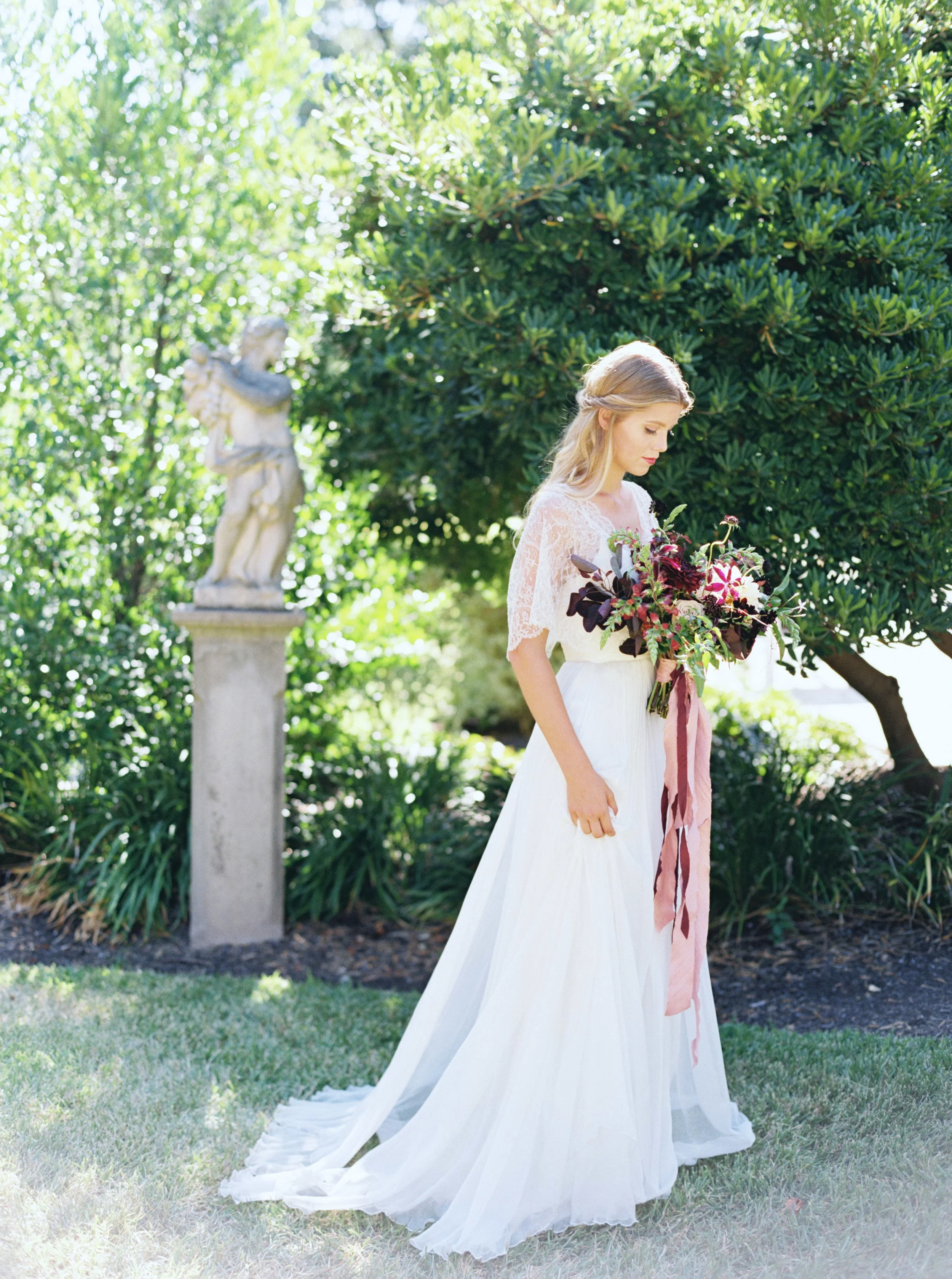 Delicate Fall Brides - Lindsey Brunk