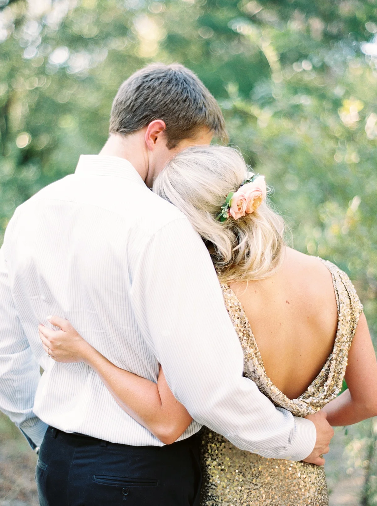 Stylish Dallas Engagement Session - Lindsey Brunk