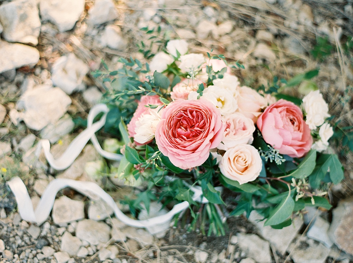 Stylish Dallas Engagement Session - Lindsey Brunk