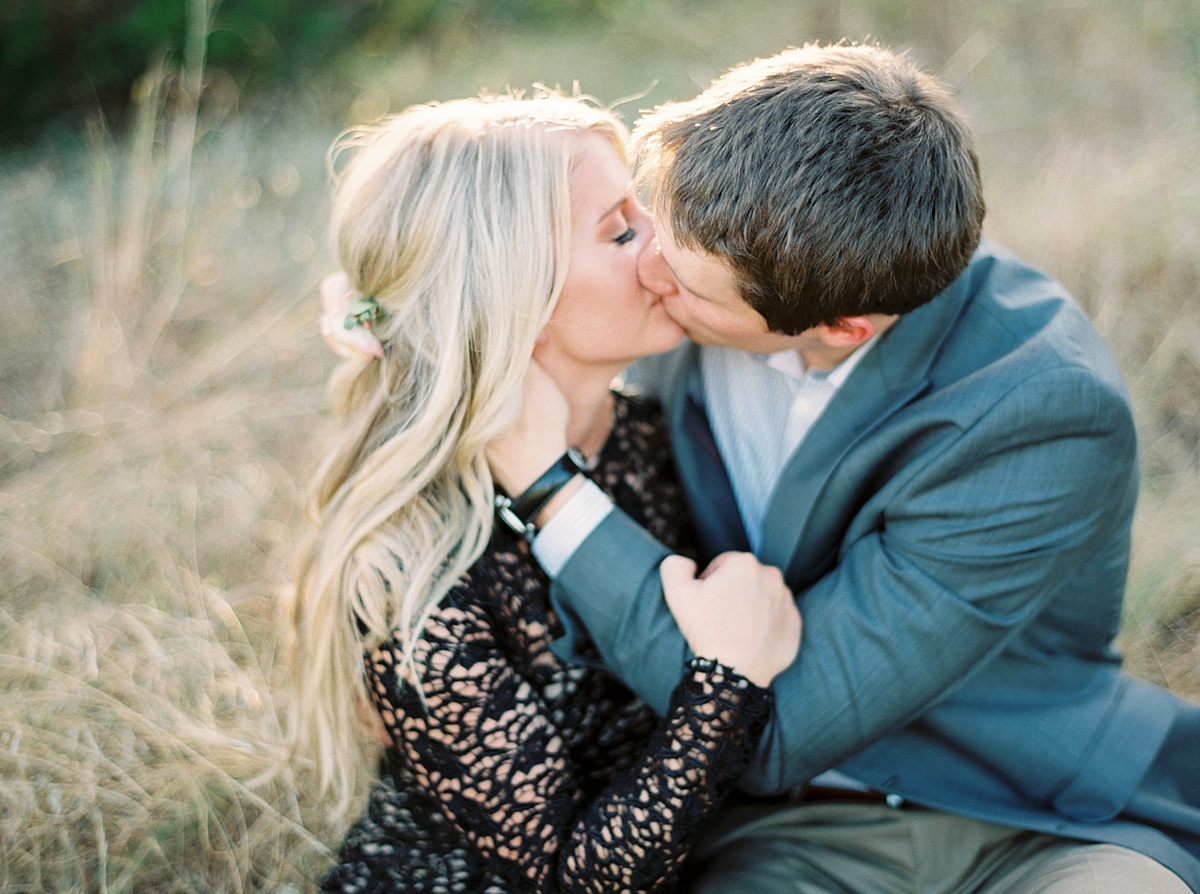 Stylish Dallas Engagement Session - Lindsey Brunk