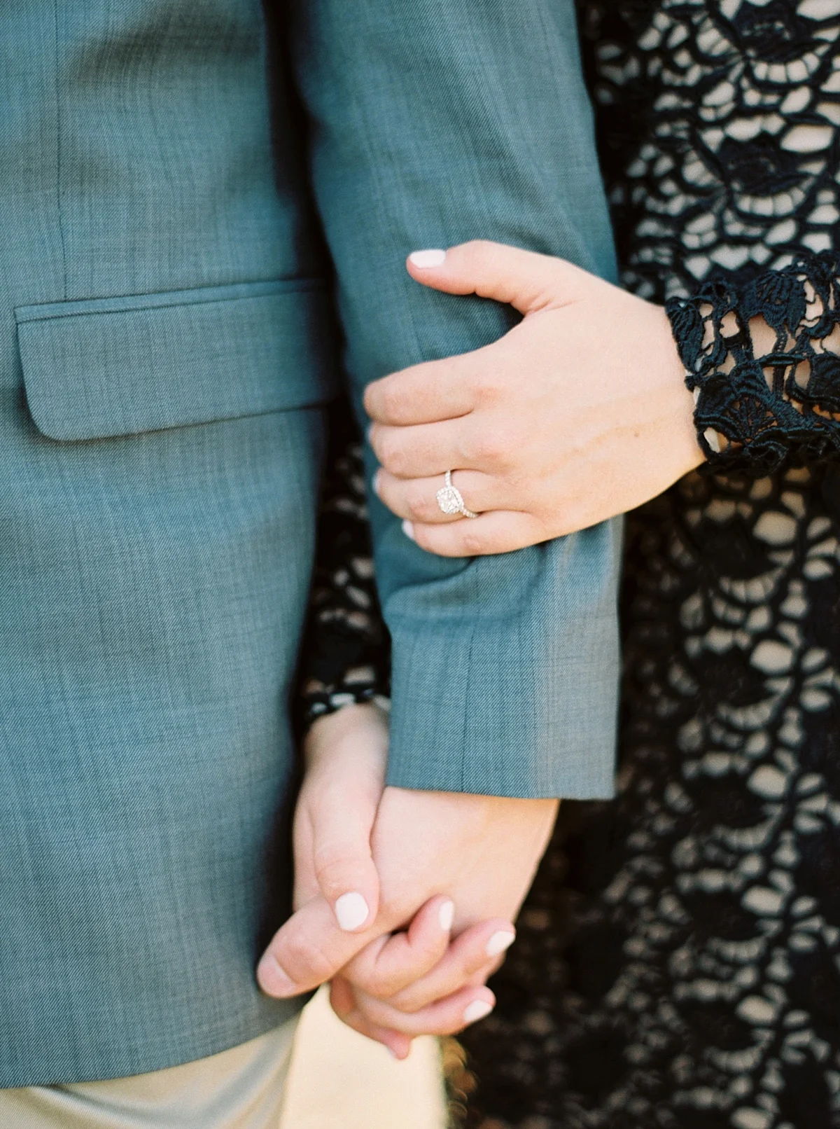 Stylish Dallas Engagement Session - Lindsey Brunk