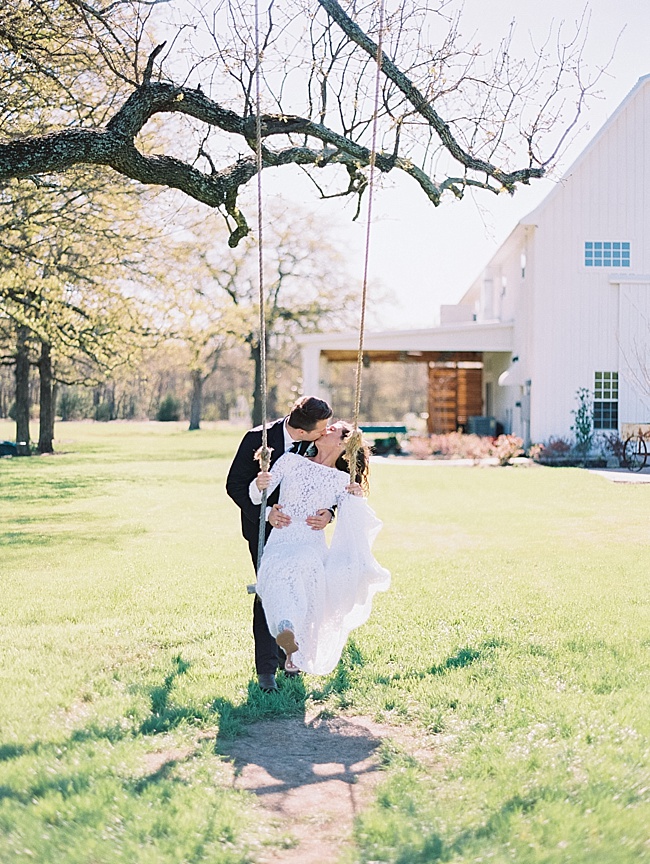 Callie & Chris Outdoor Spring Wedding - Lindsey Brunk