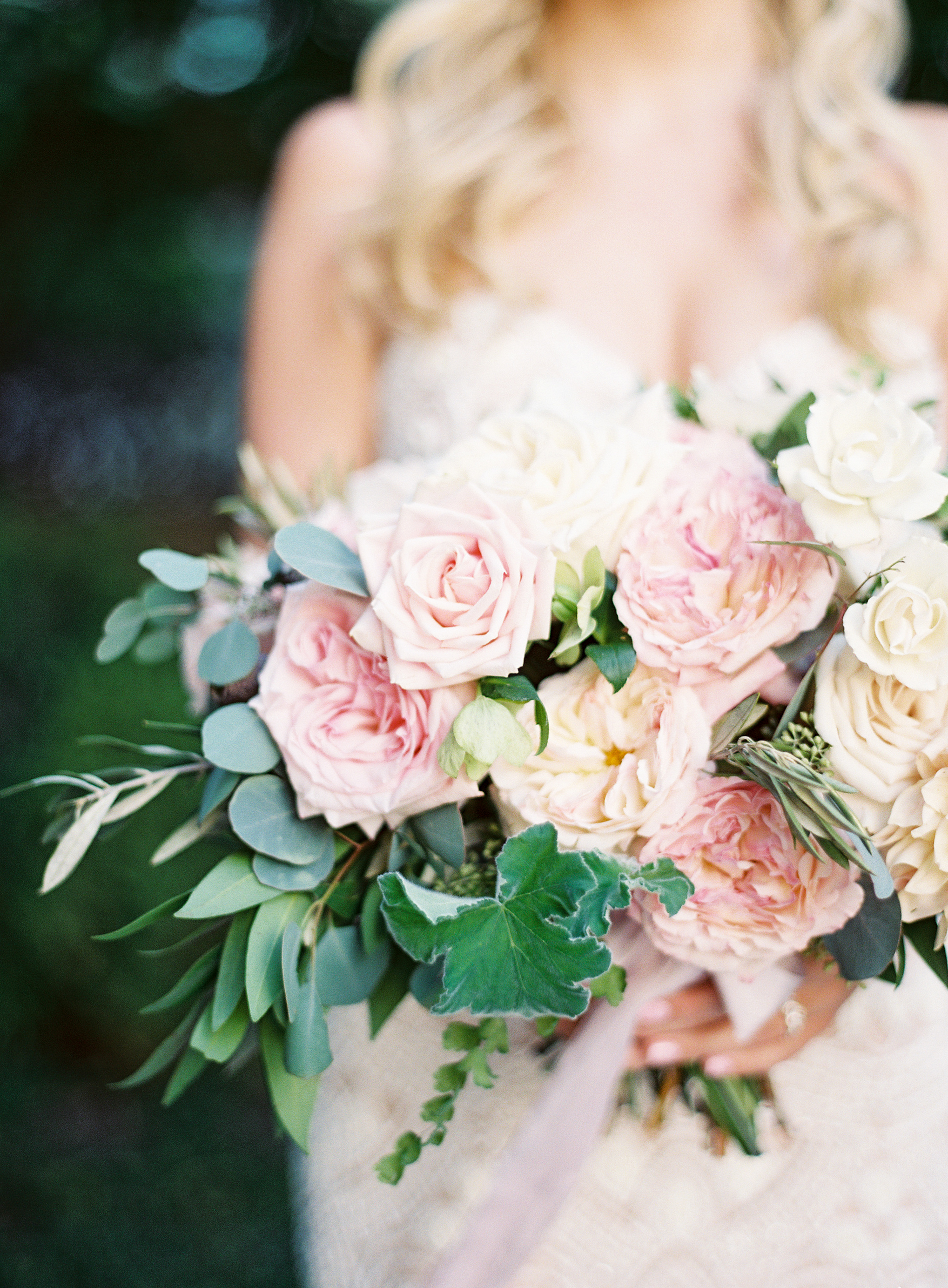  Jenna & Jon: Dallas Garden Wedding - Lindsey Brunk