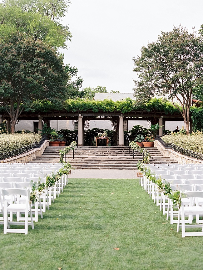 Claire & Chris: Romantic Dallas Arboretum Wedding - Lindsey Brunk