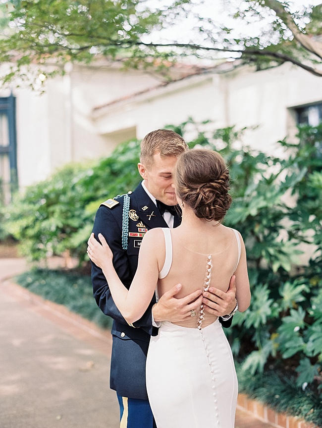 Romantic Dallas Arboretum Military Wedding - Lindsey Brunk