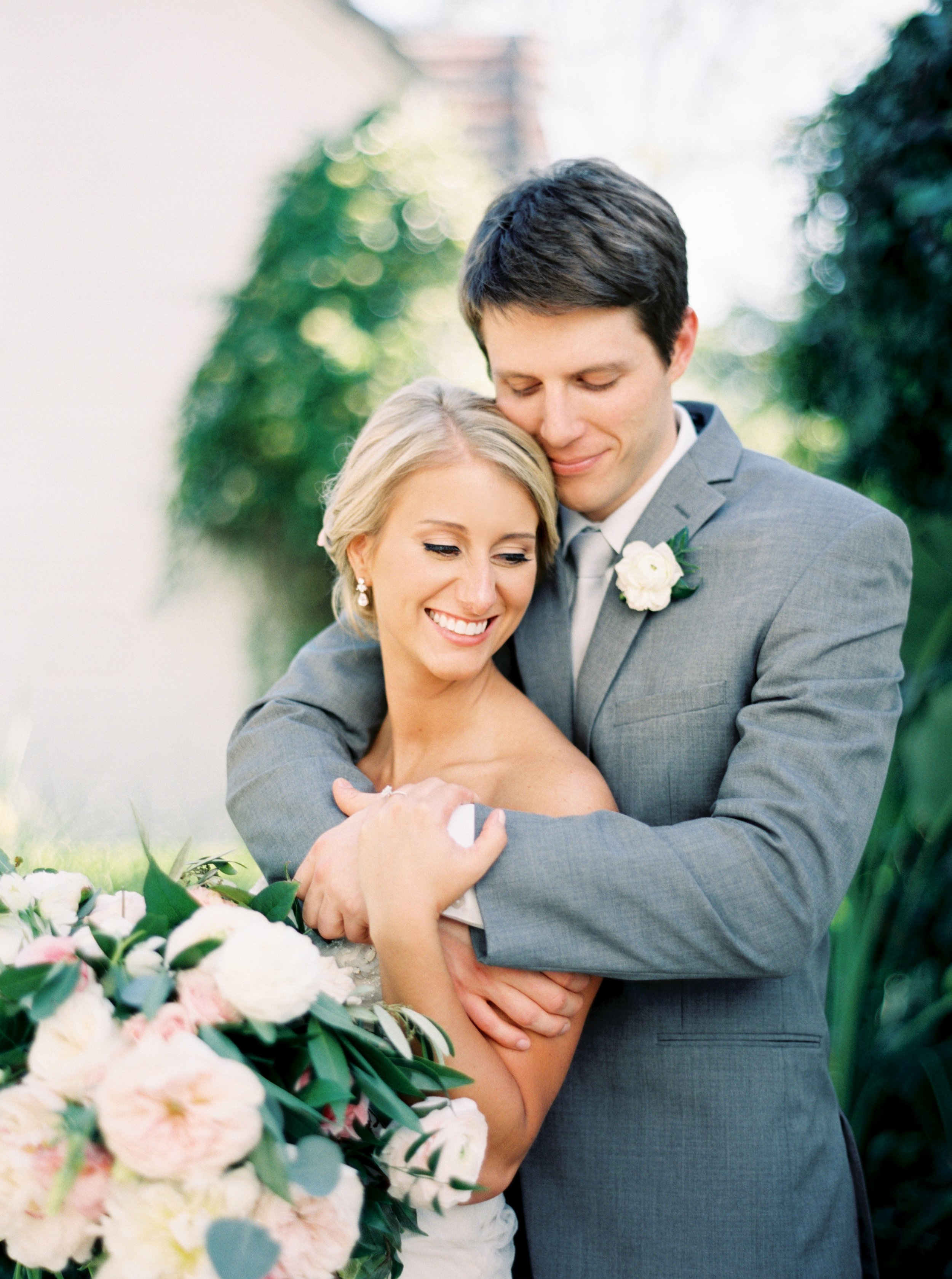 Stunning Outdoor Austin Wedding - Lindsey Brunk