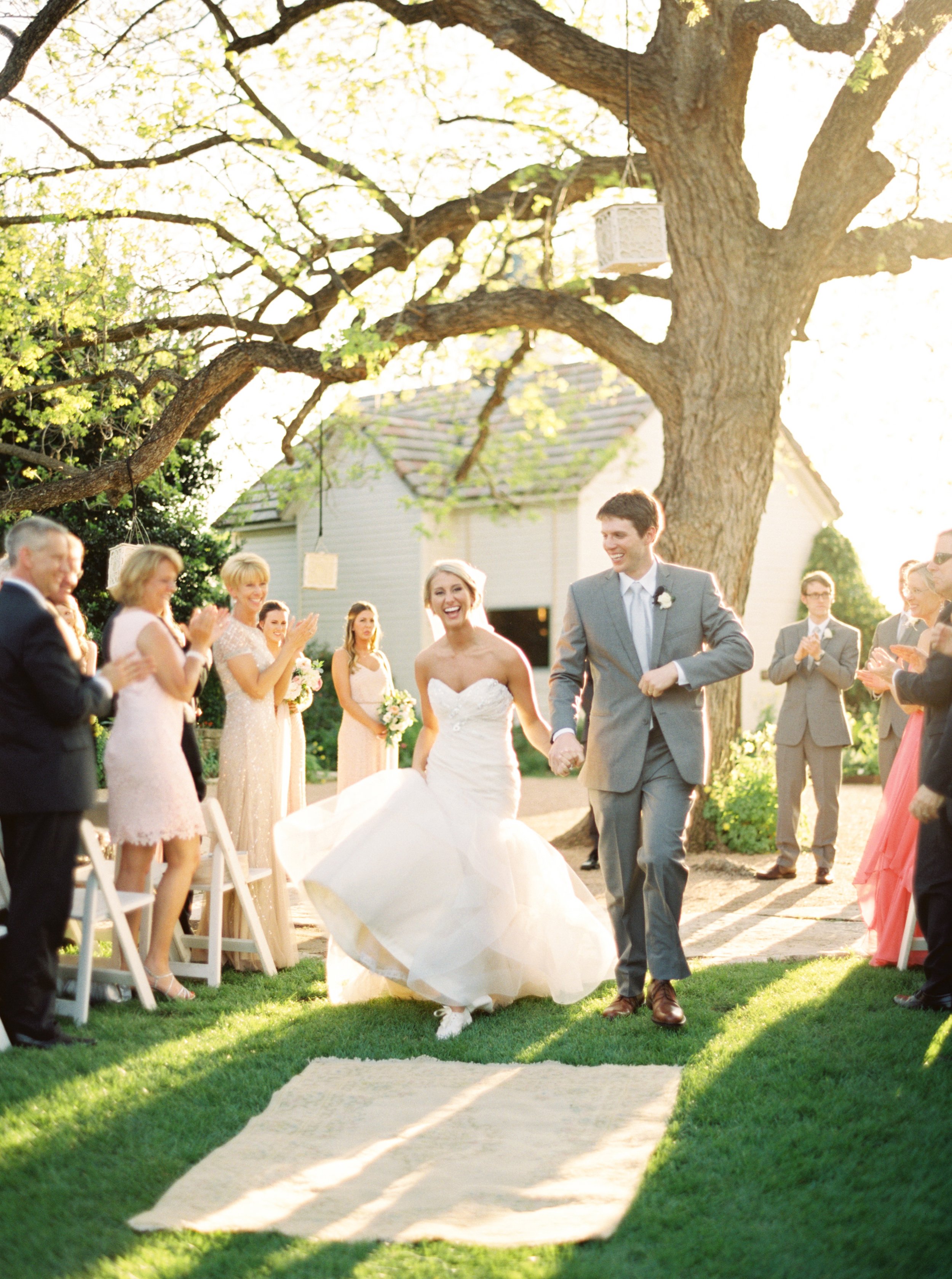 Stunning Outdoor Austin Wedding - Lindsey Brunk