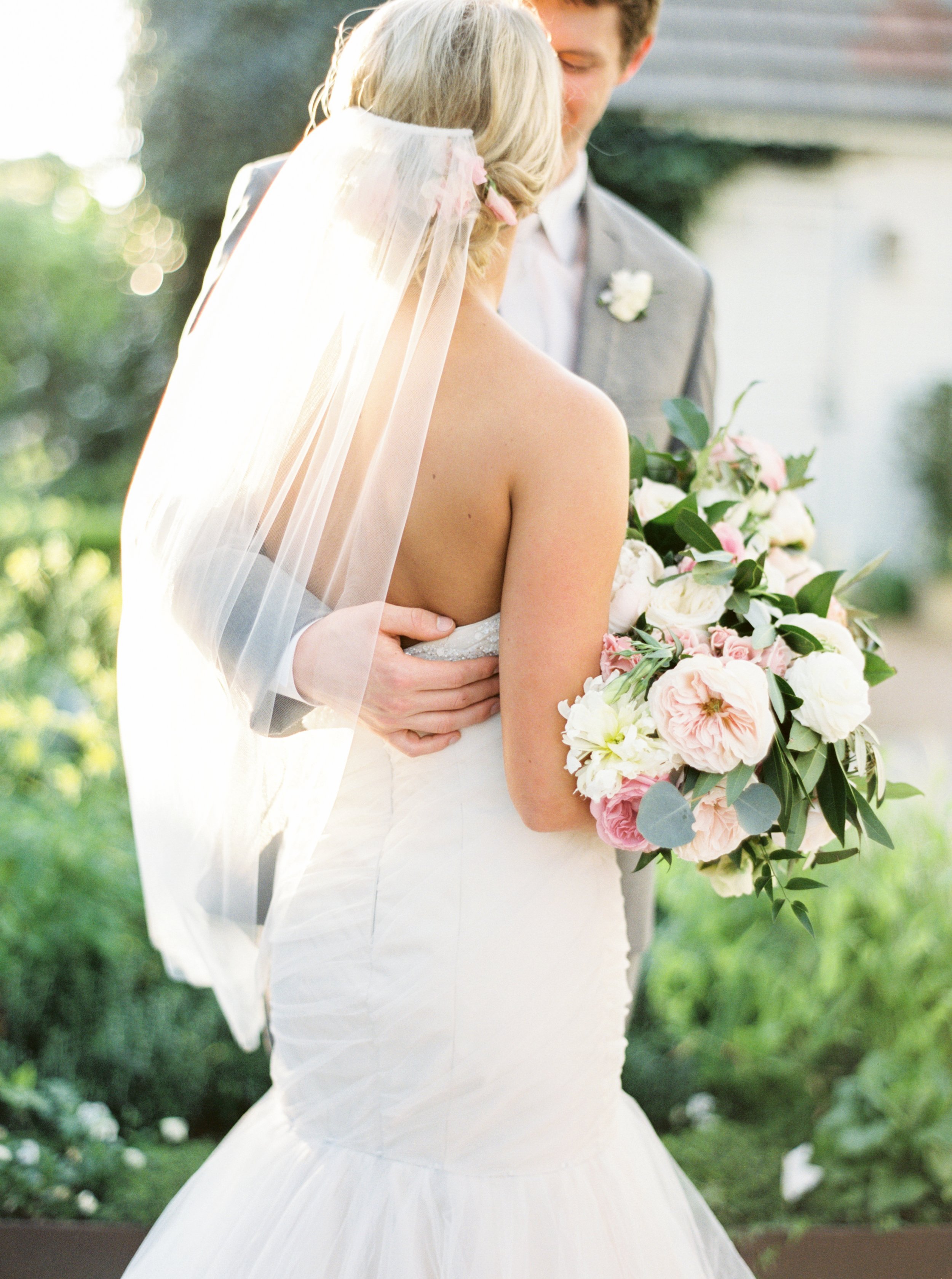 Stunning Outdoor Austin Wedding - Lindsey Brunk