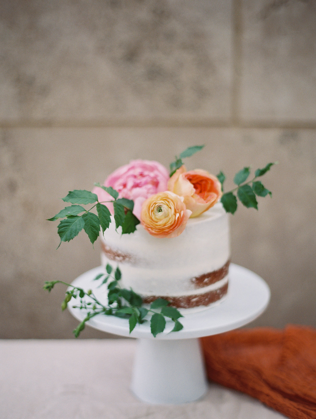 Elegant Autumn Wedding Inspiration - Lindsey Brunk