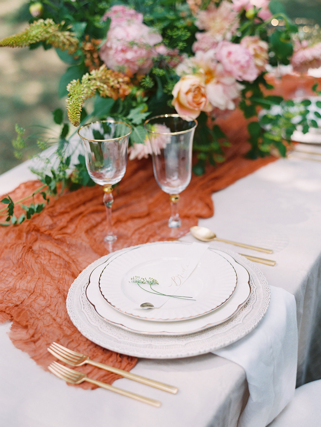 Elegant Autumn Wedding Inspiration - Lindsey Brunk