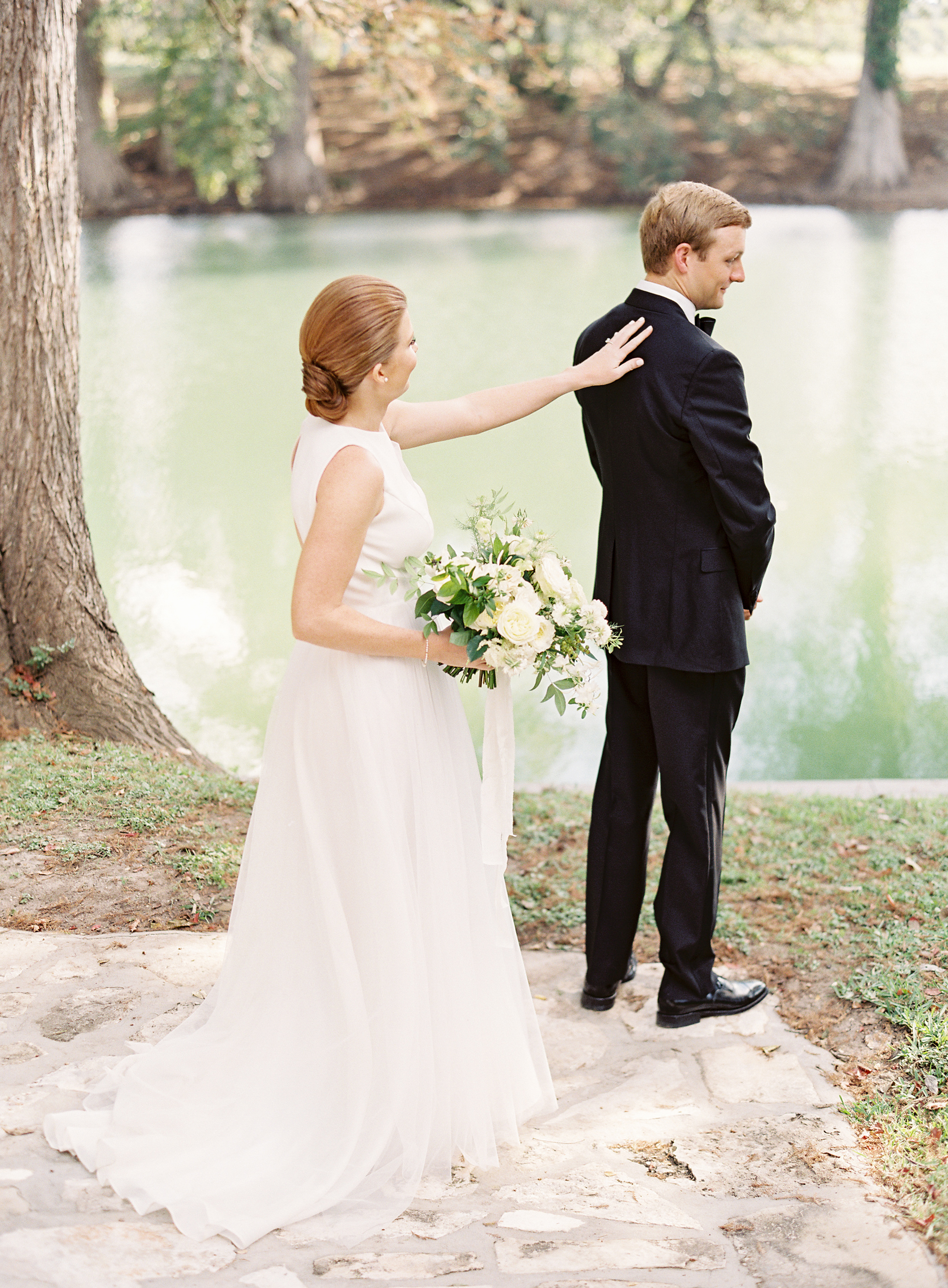 Black & White Hill Country Wedding - Lindsey Brunk