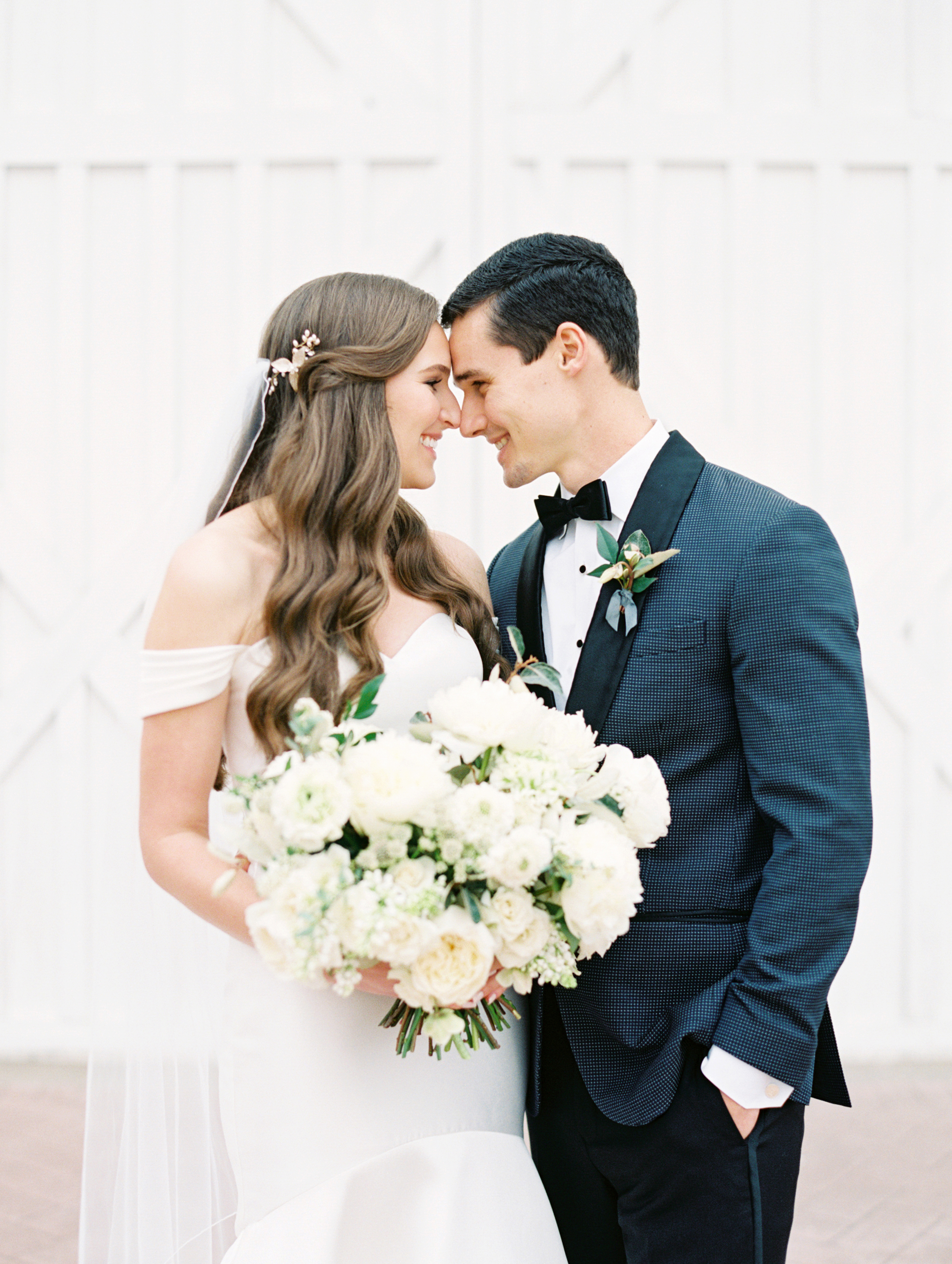 Elegant White Sparrow Wedding - Lindsey Brunk