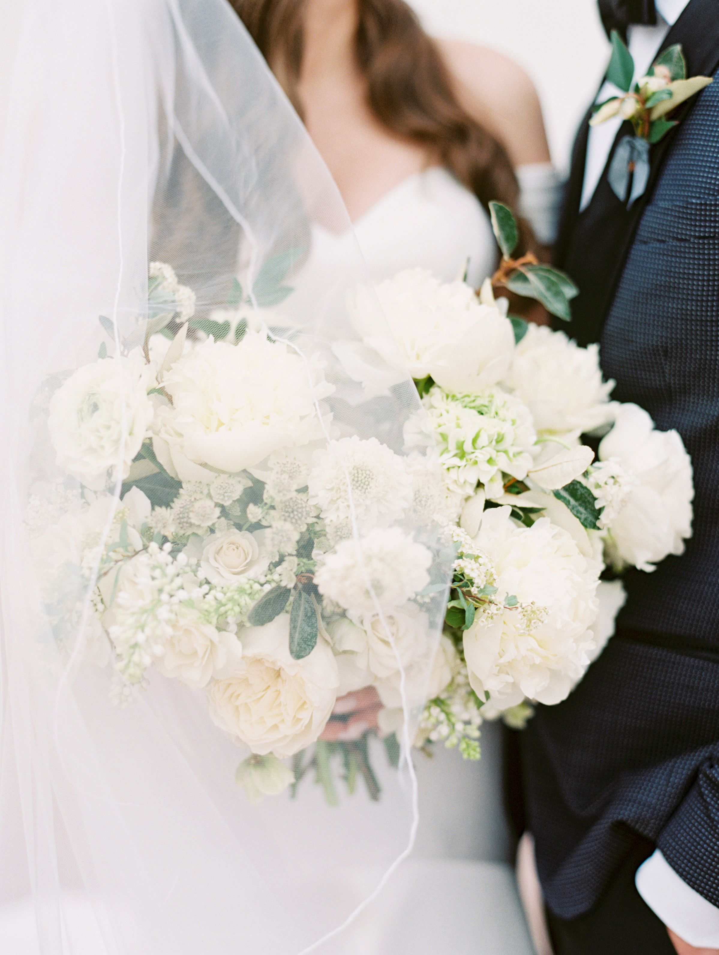 Elegant White Sparrow Wedding - Lindsey Brunk