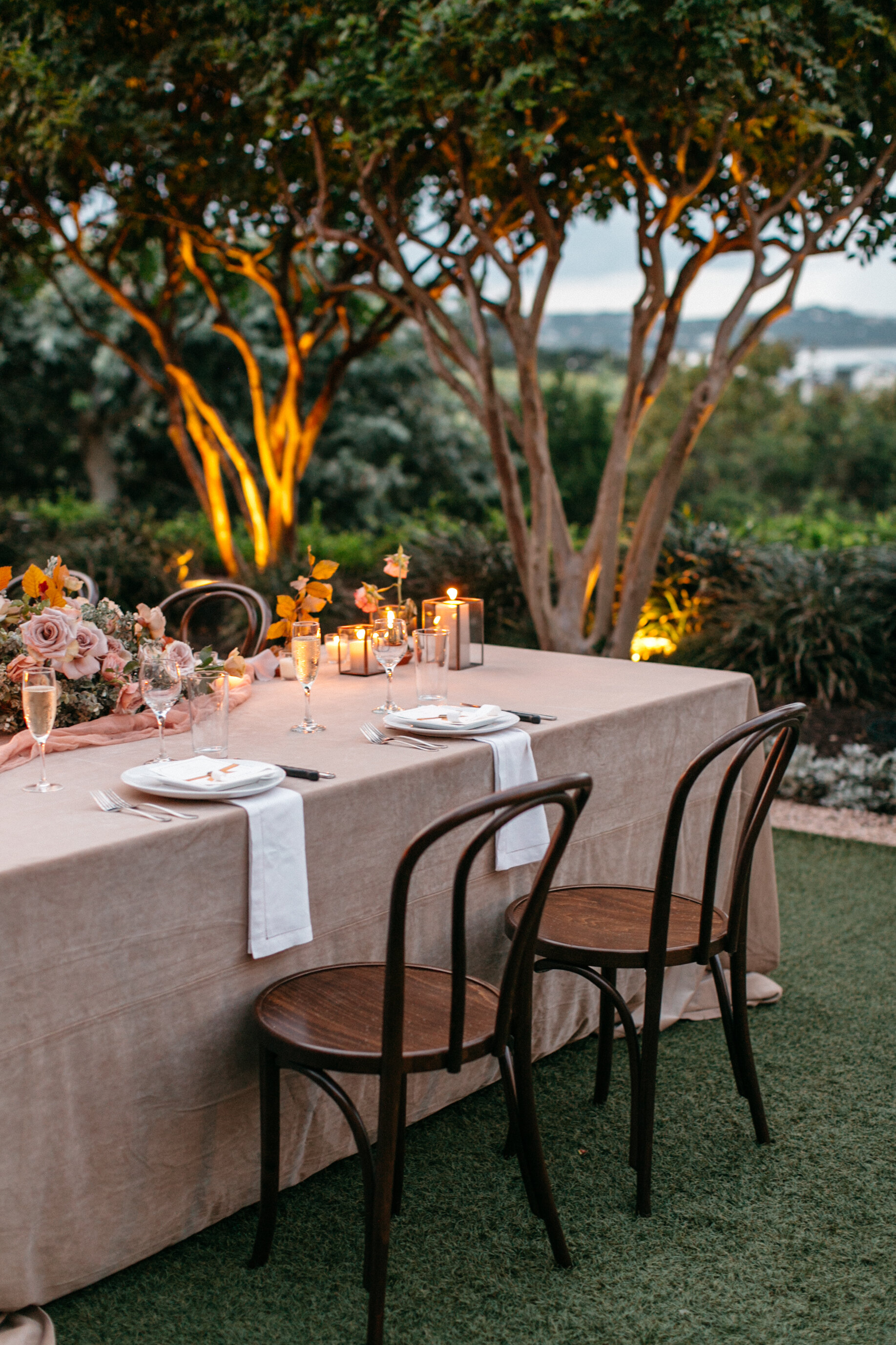 Al Fresco Autumn Wedding In Austin - Lindsey Brunk