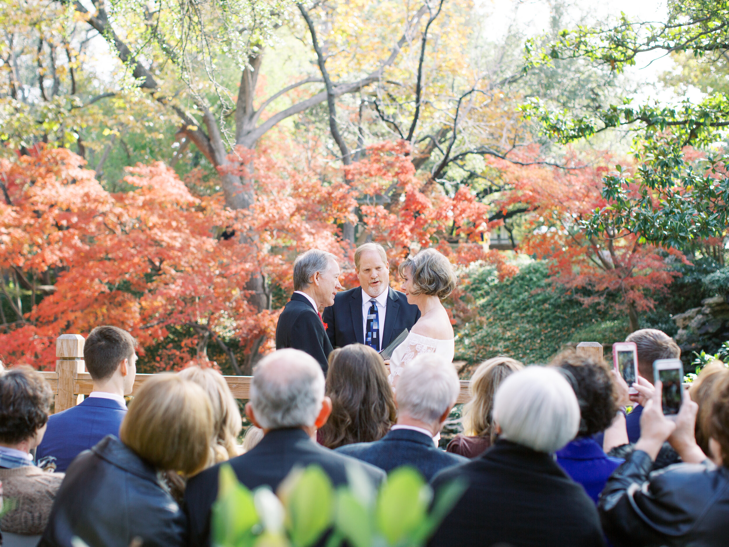 Vibrant &amp; Modern Autumn Wedding - Lindsey Brunk Event Planning &amp; Design