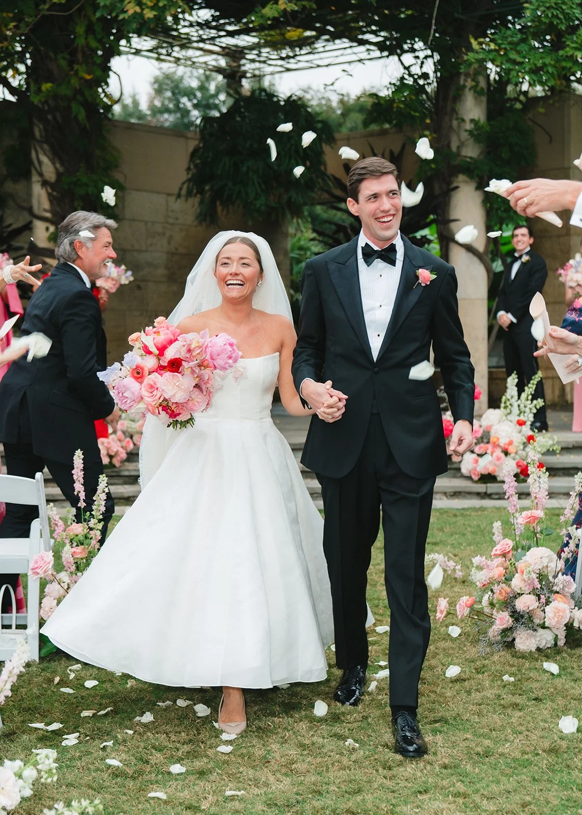 Bold &amp; Colorful Wedding at The Dallas Arboretum - Lindsey Brunk Weddings