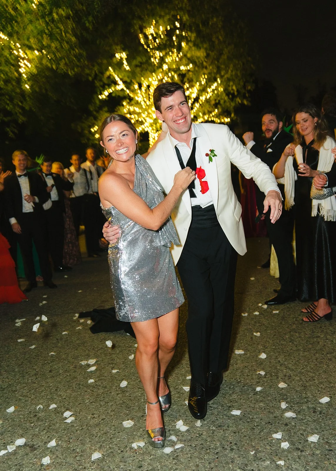 Bold &amp; Colorful Wedding at The Dallas Arboretum - Lindsey Brunk Weddings