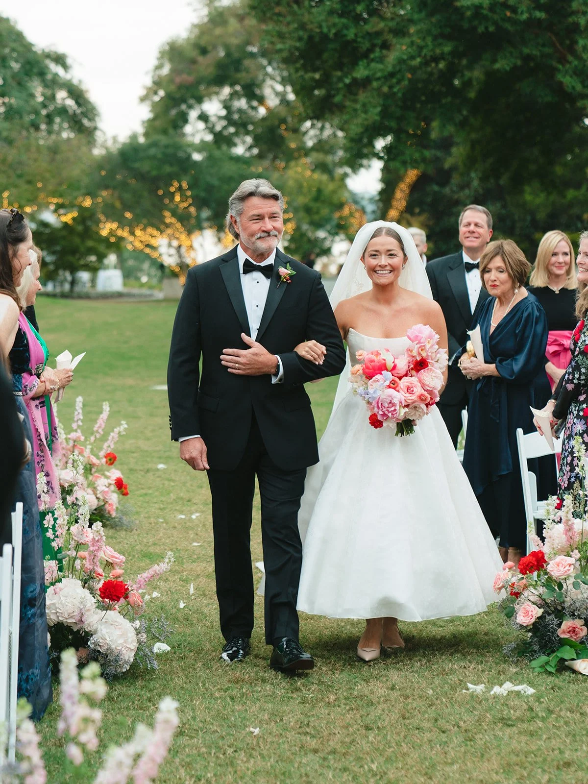 Bold &amp; Colorful Wedding at The Dallas Arboretum - Lindsey Brunk Weddings