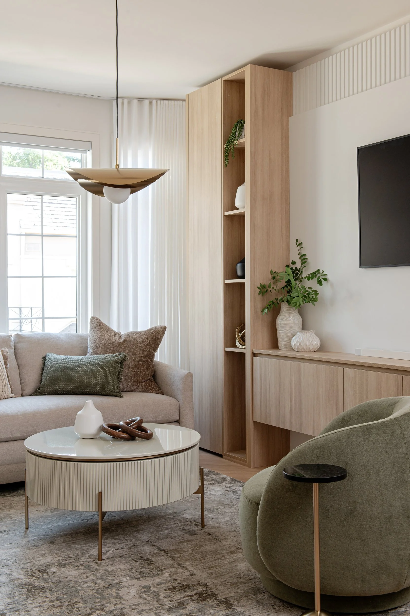 Elegant Townhome : before and after