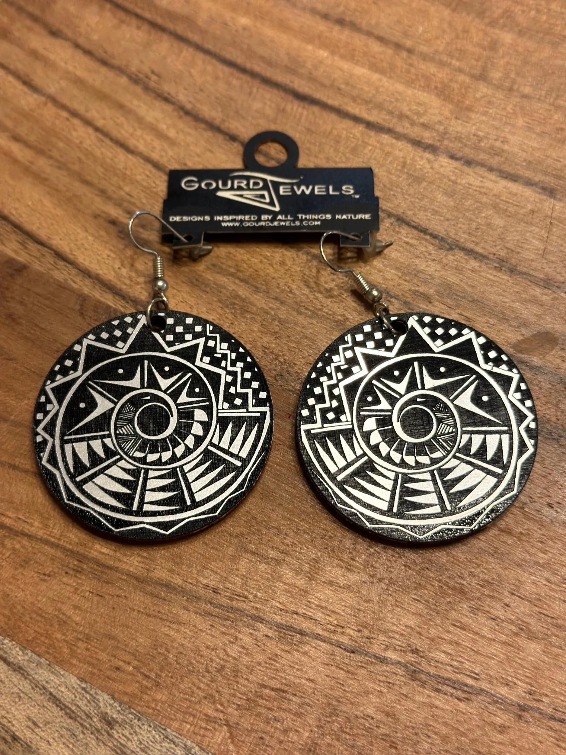 8E5B58B4-F69A-4E24-BE1C-285343647E3B