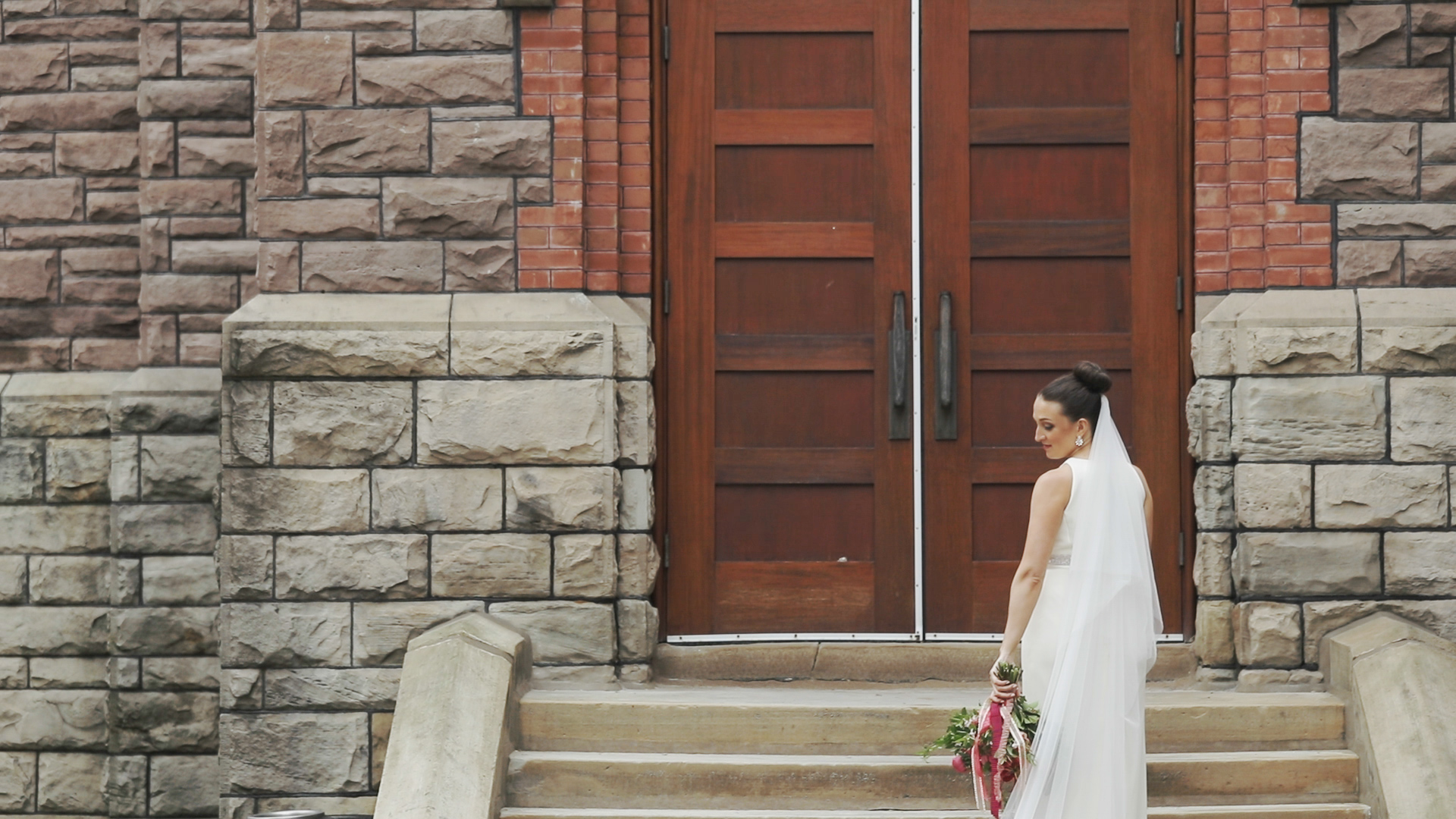 Bride walking into the wedding church
