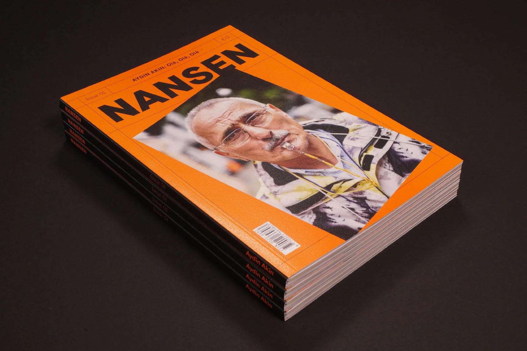 The cover of Nansen 's first issue.