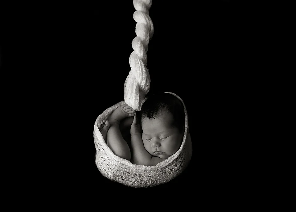 0J6A4425-2bw copy.jpg