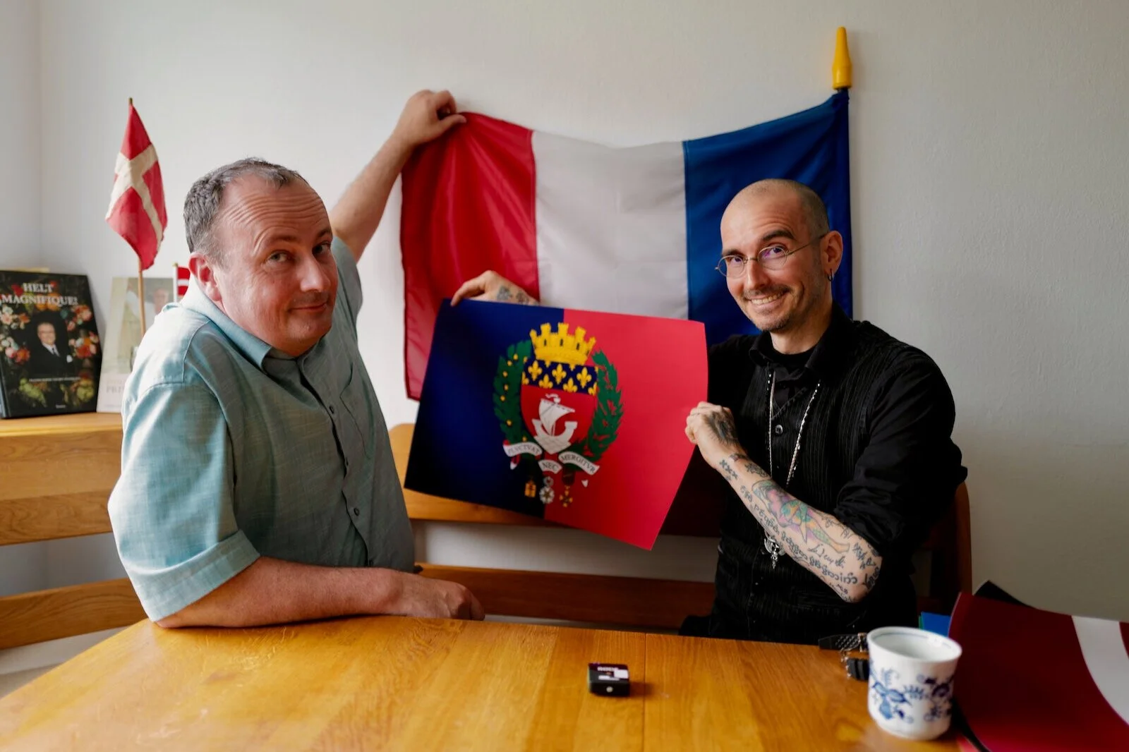 Mark Benecke &amp; Peter Mario Kreuter 🇿🇼 Flags