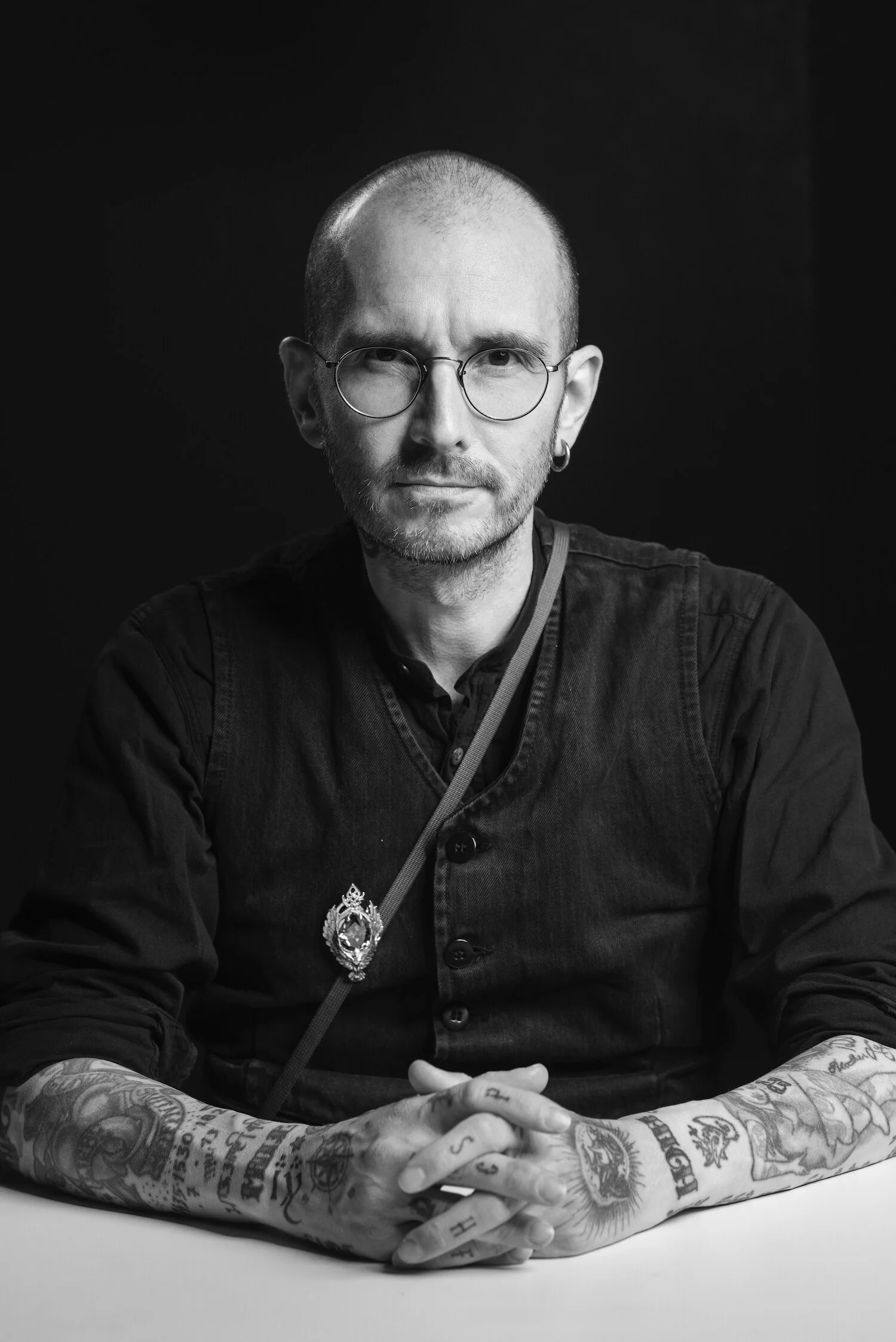 mark_benecke_fotos_von_sallyhateswing_fuer_nullzwei_podcast - 1.jpeg