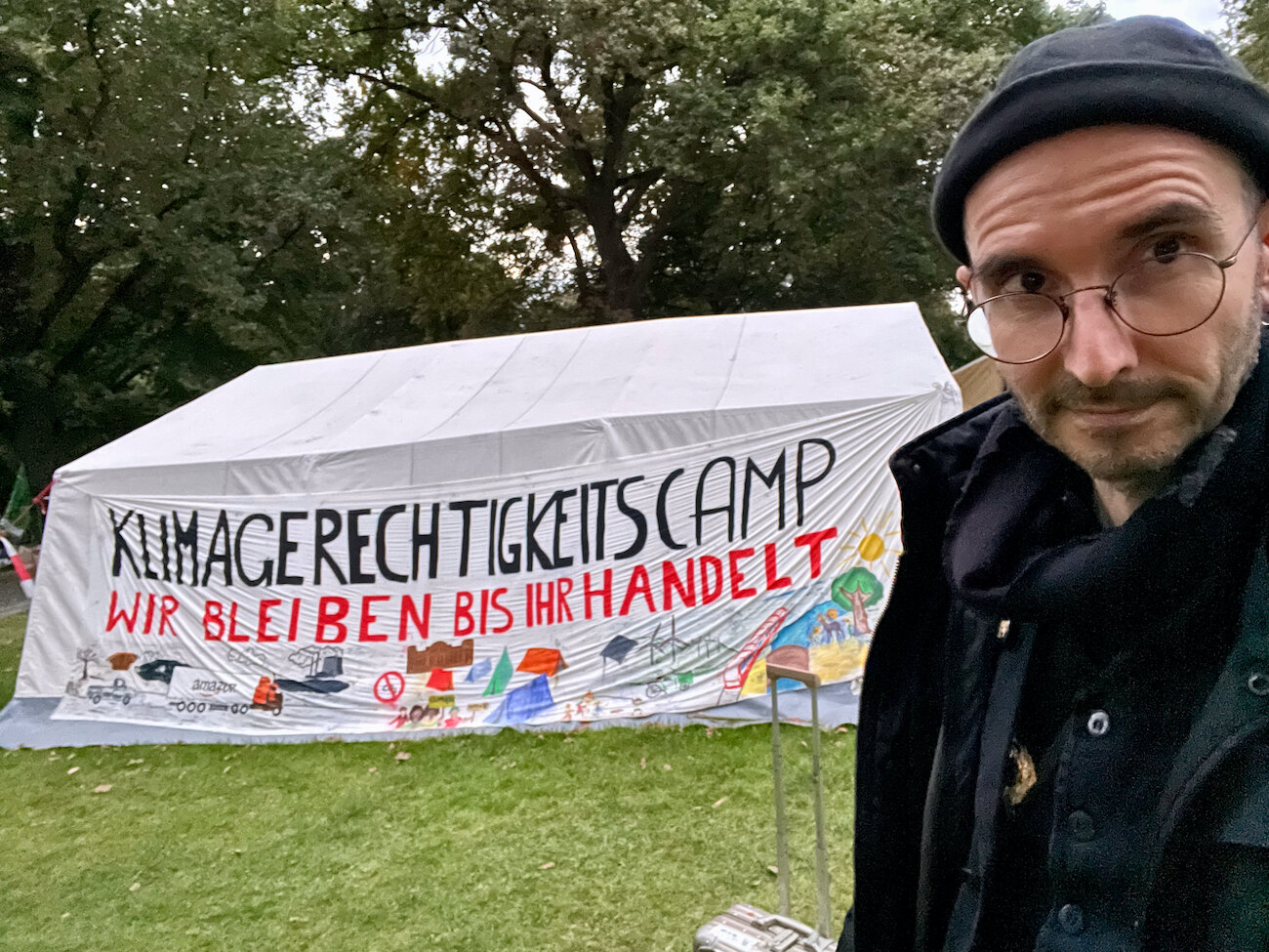 mark_benecke_fridays_for_future_berlin_greta_thunberg_luisa_neubauer_carla_reemtsma_sept_2021 - 13.jpeg