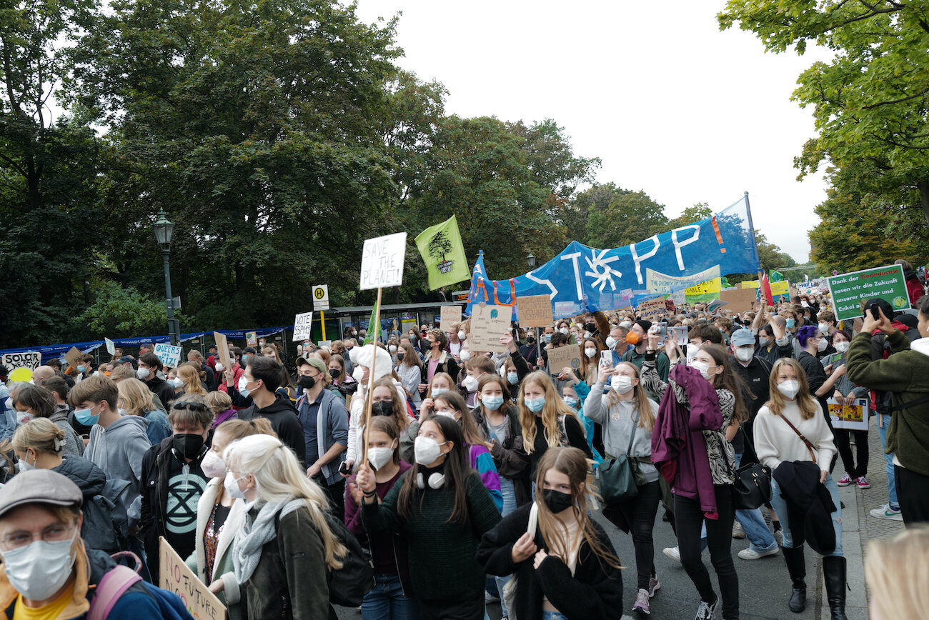 mark_benecke_fridays_for_future_berlin_greta_thunberg_luisa_neubauer_carla_reemtsma_sept_2021 - 72.jpeg