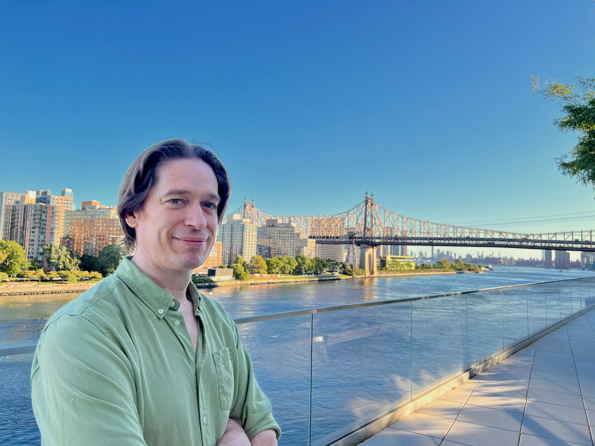 mark_benecke_nyc_sept_2022_ant_lab_rockefeller_university_ukrainian_village - 99.jpeg
