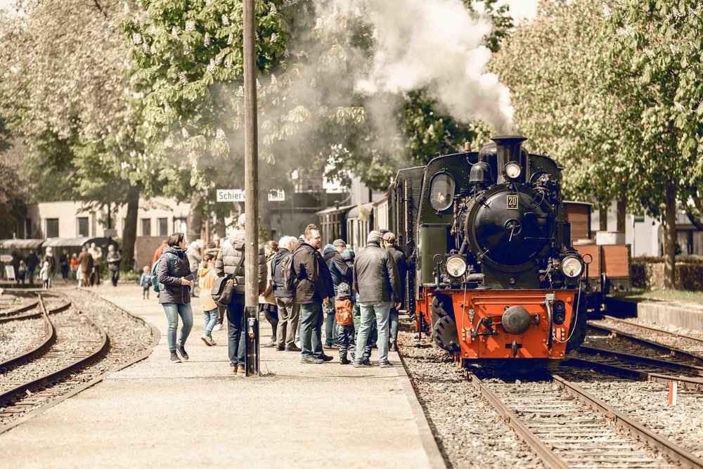 mark_benecke_selfkantbahn_schierwaldenrath_fotos_von_nadja_paulzen - 21.jpeg