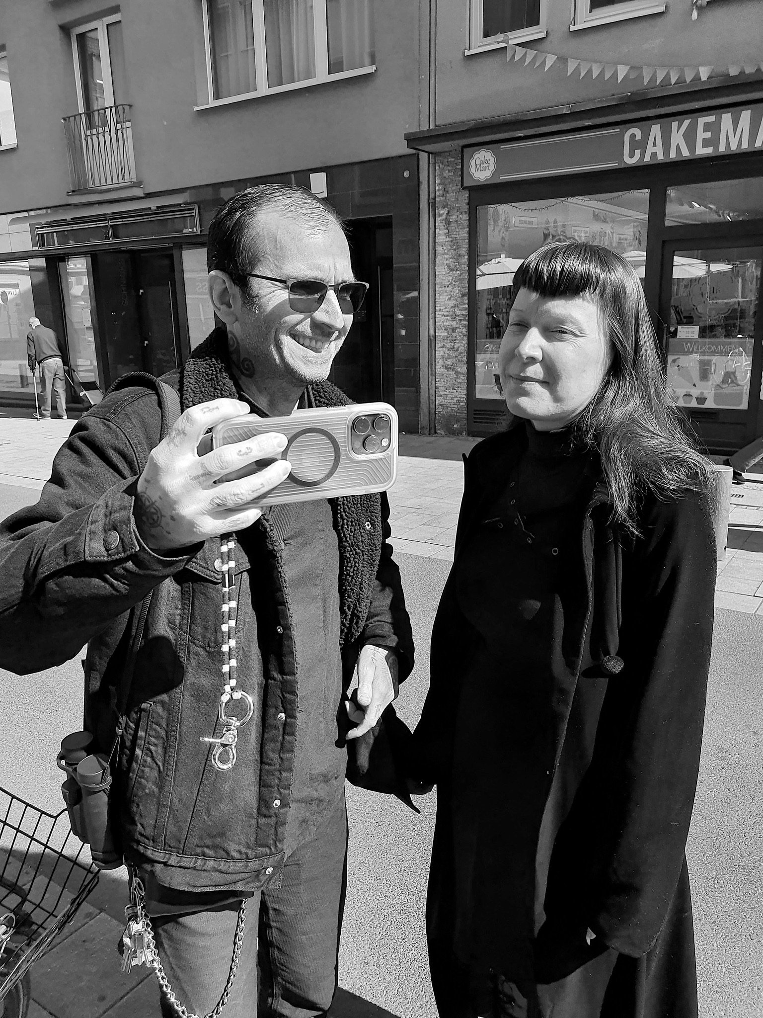 mark_benecke_richard_bargel_ines_suedstadt_severinsviertel_2025_shooting - 3.jpeg