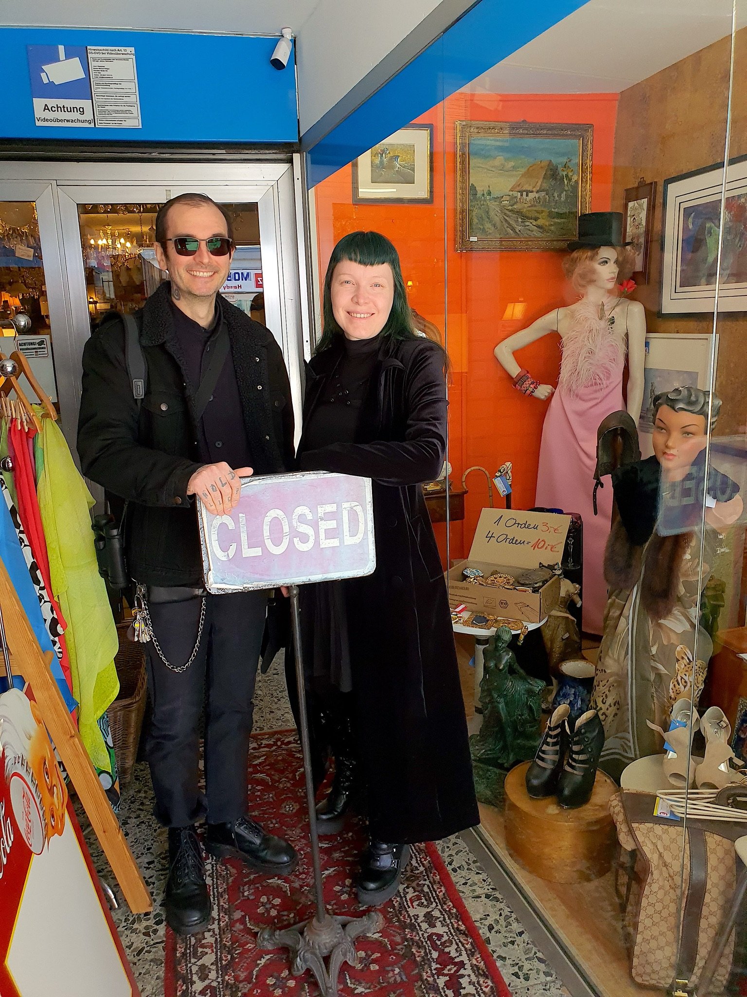 mark_benecke_richard_bargel_ines_suedstadt_severinsviertel_2025_shooting - 5.jpeg