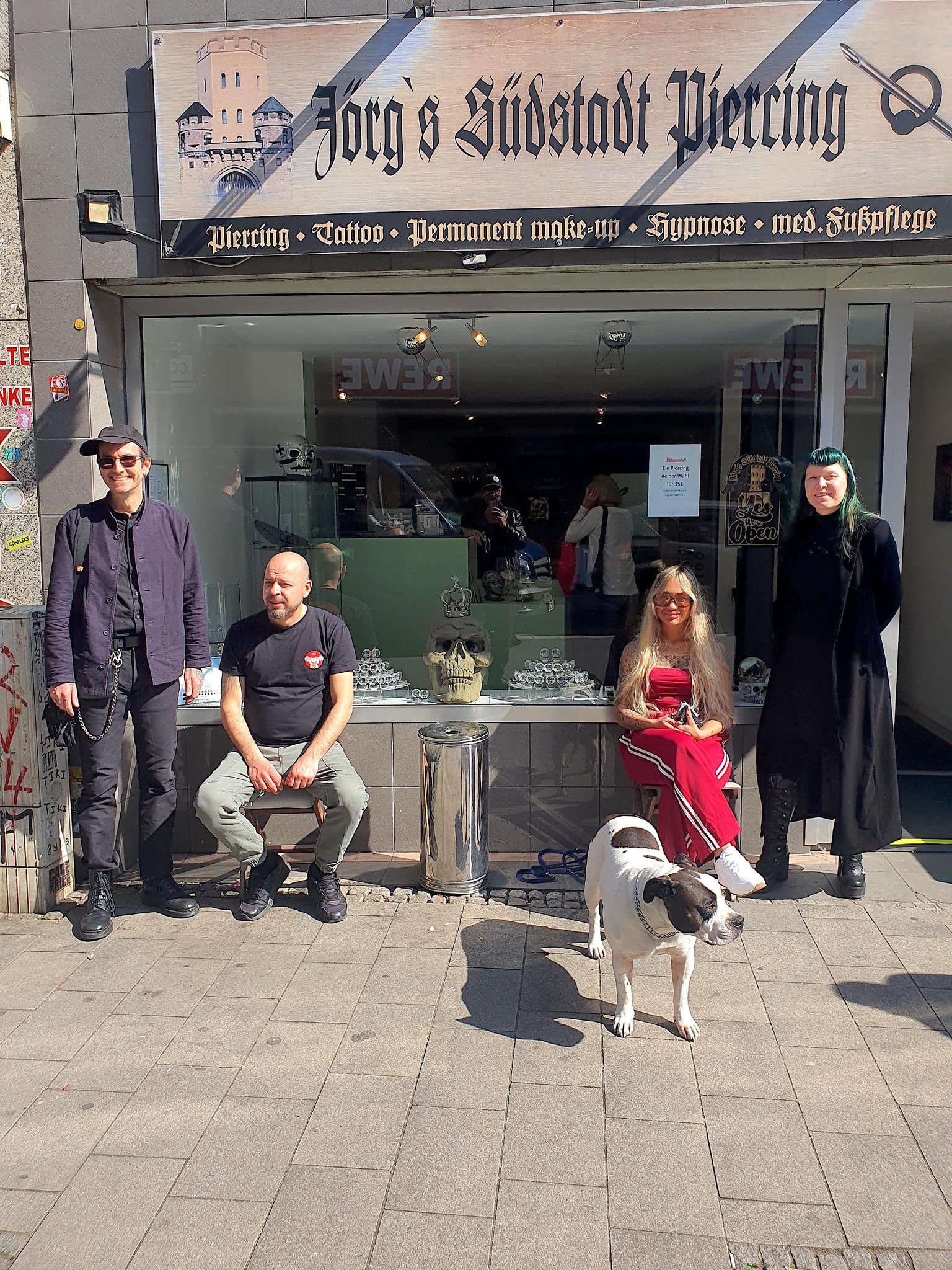 mark_benecke_richard_bargel_ines_suedstadt_severinsviertel_2025_shooting - 31.jpeg