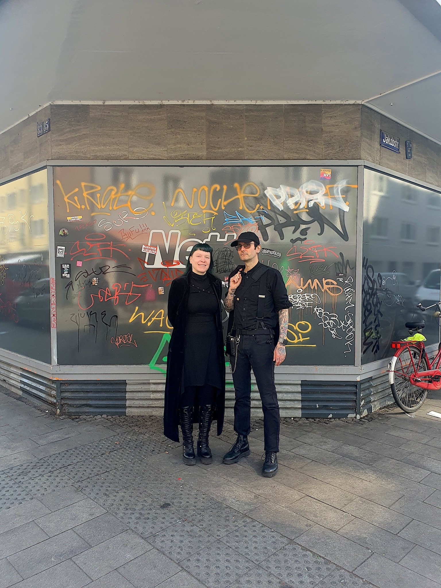 mark_benecke_richard_bargel_ines_suedstadt_severinsviertel_2025_shooting - 42.jpeg