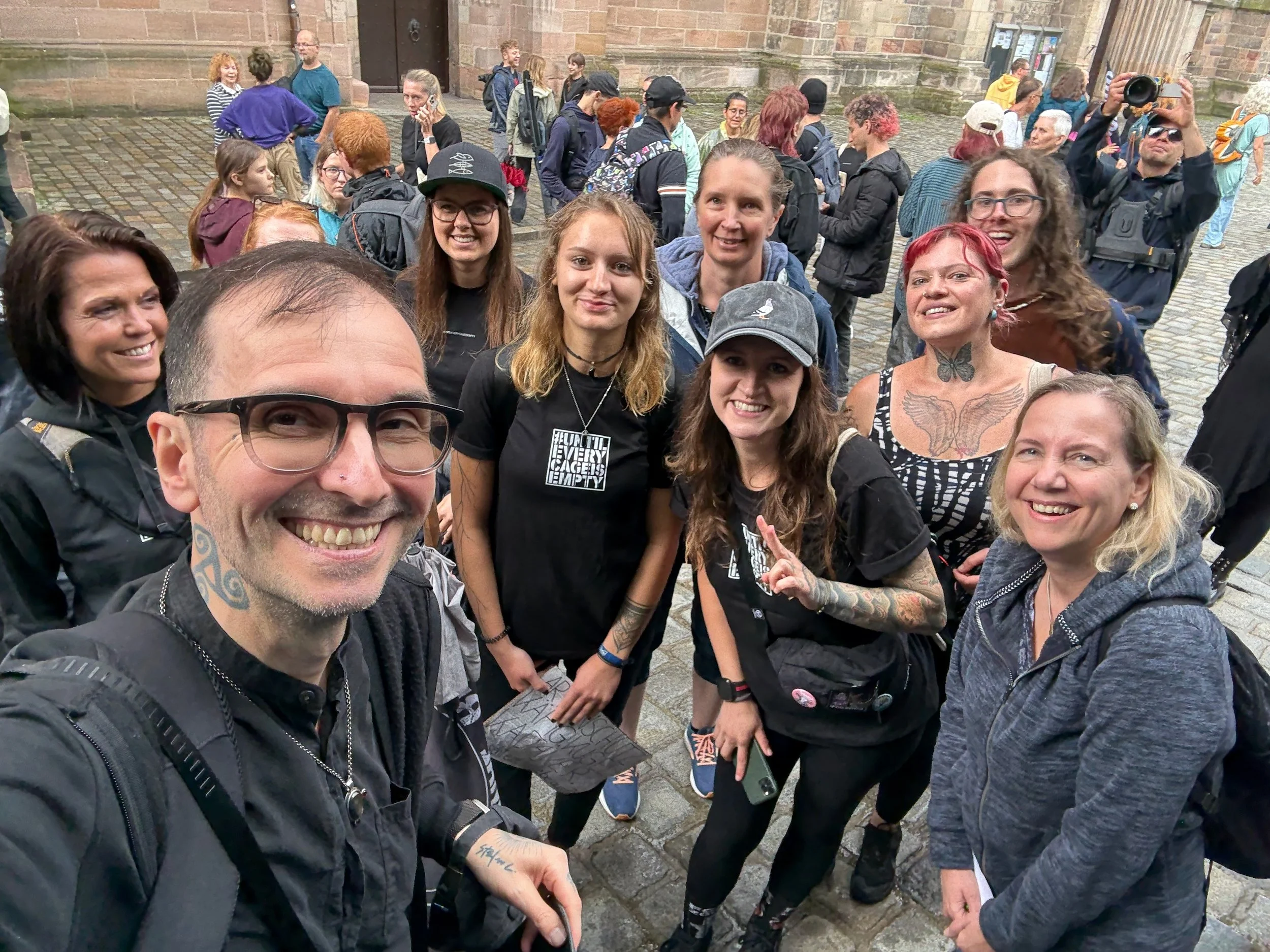 mark_benecke_affen_nuernberg_erschiessung_demo_animal_rebellion_vegan_vernetzt_colin_goldner - 33.jpeg