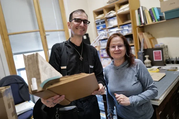 Mark visits his 'godfathered' book at Linnean Society of London