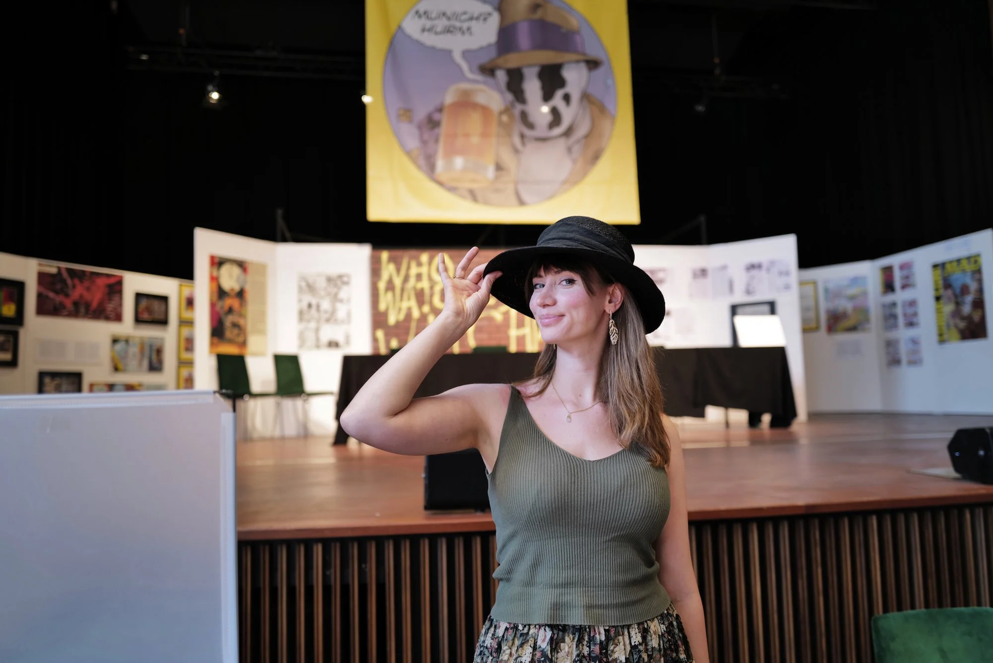 mark_benecke_comicfestival_muenchen_dave_gibbons_ulrich_schroder_denis_kitchen_kinky_karrot_olivia_vieweg_watchmen_2026_small - 12.jpeg